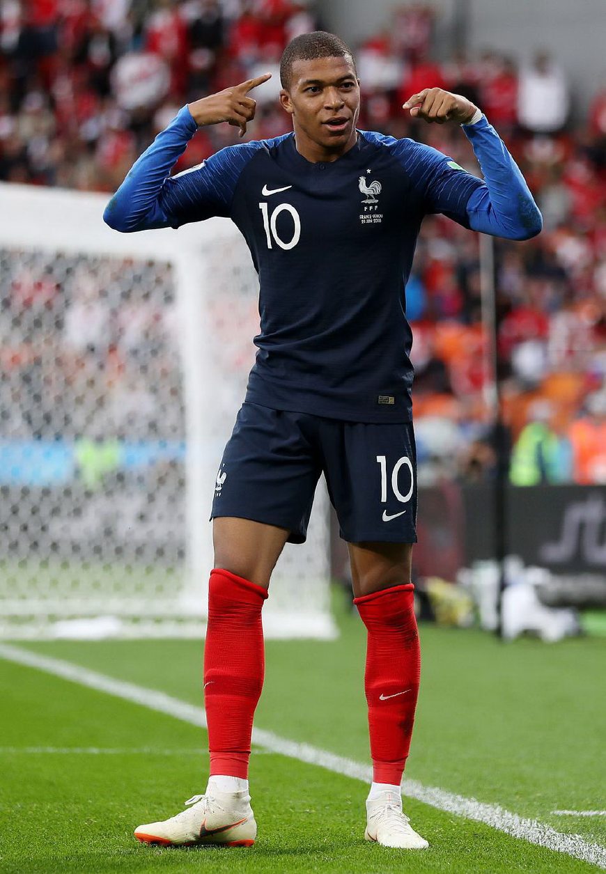 佩蒂特：巴黎球员太个人主义，和上赛季欧冠决赛判若两队（佩蒂特批巴黎过度个人化：与上赛季欧冠亚军判若两队）