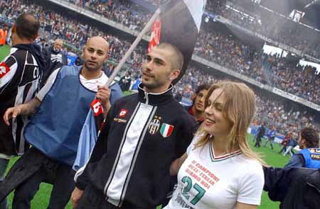 名宿：尼科-帕斯像托蒂，他是意甲最好的球员理应回皇马效力（名宿点评尼科-帕斯：神似托蒂，被誉为意甲最佳，理应回归皇马）