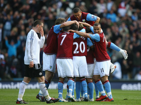 德甲战报：小贝林染红，赫勒救主，弗赖堡1-1十人多特蒙德（德甲赛况：小贝林被罚下，赫勒建功救主，十人多特1-1弗赖堡）