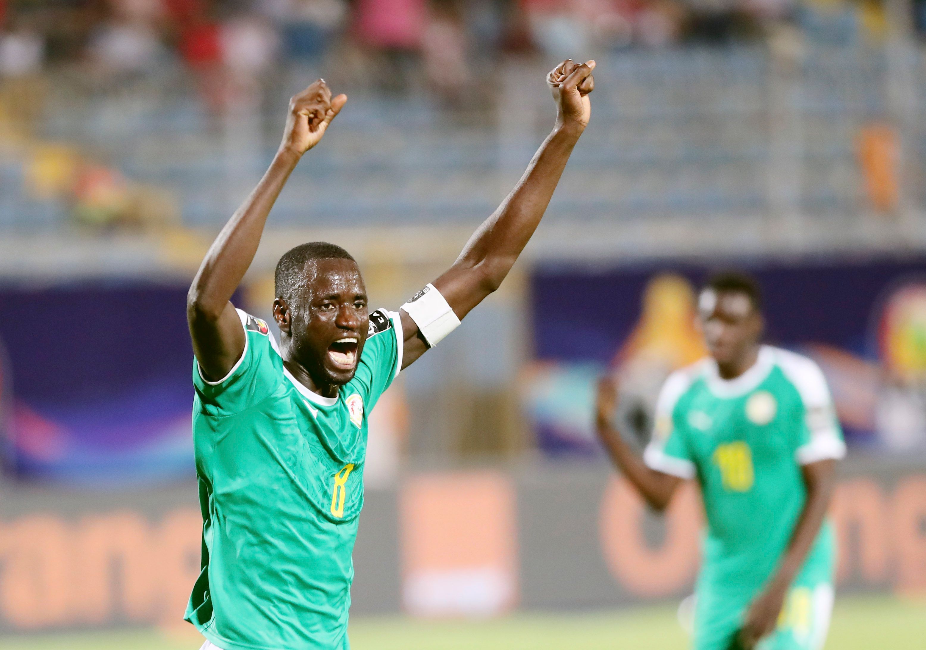 西甲：巴萨3-1逆转赫罗纳（西甲战报：巴萨3-1逆转击败赫罗纳）