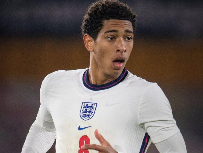 半场：新鹏城1-1成都，安永佳开场闪击，费利佩建功