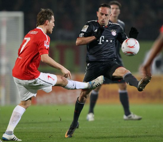 冲突细节曝光！太阳主帅称霍姆格伦先撞阿伦引发报复