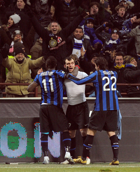 埃基蒂克成为西塞后首位为利物浦单场联赛打入2球的法国球员