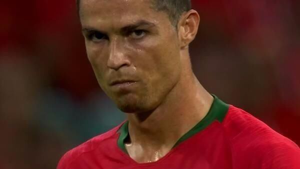 希勒：不认为维拉会加入冠军争夺，他们现实的目标是英超前四（希勒：维拉不在争冠行列，现实目标是英超前四）