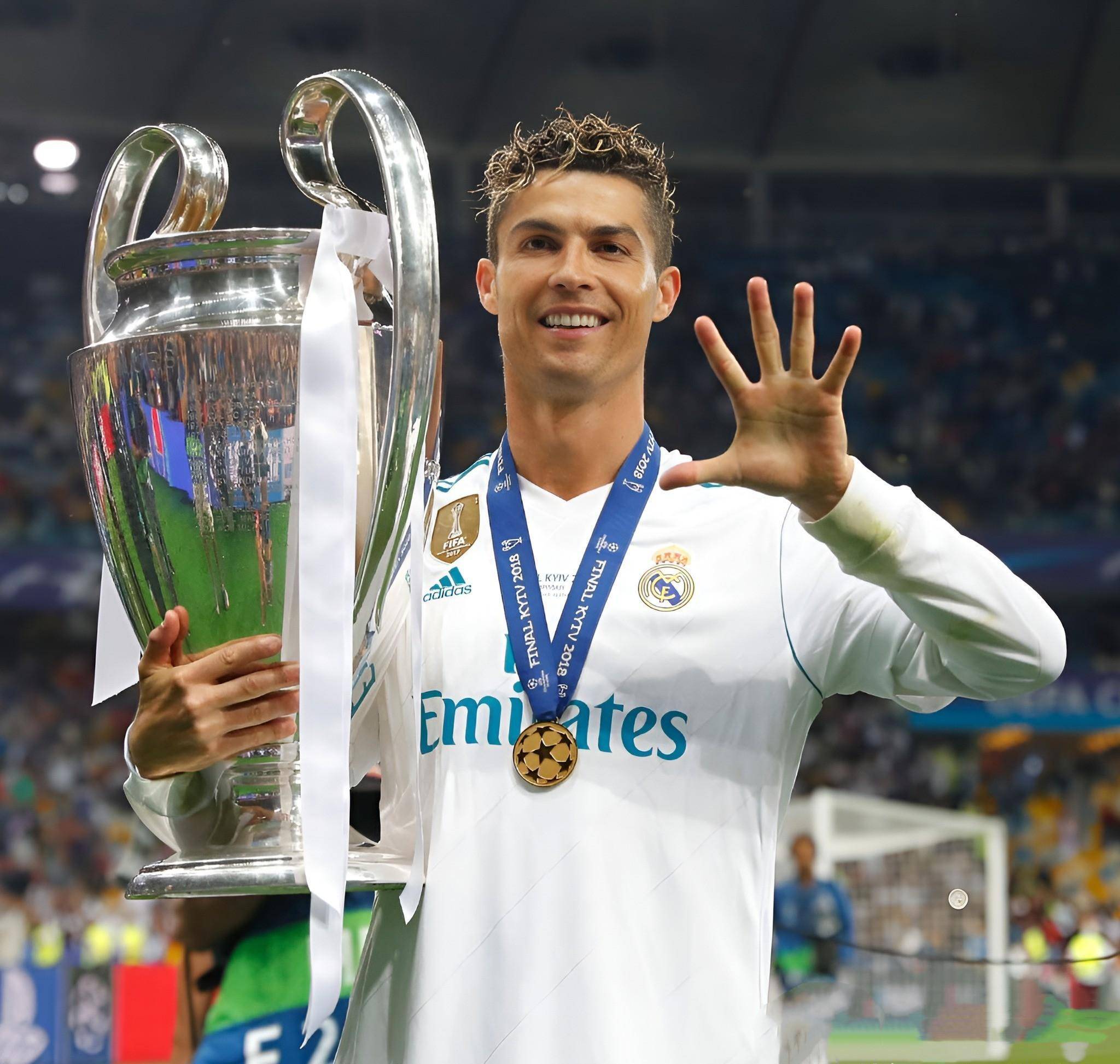 阿根廷队训练吸引20085名球迷观看，梅西获赠埃尔切10号球衣