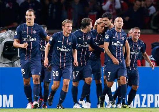 看看谁回来了！今日欧冠对阵闪耀，罗伊斯重返多特主场（欢迎回家！罗伊斯重返多特主场，今夜欧冠对决星光熠熠）