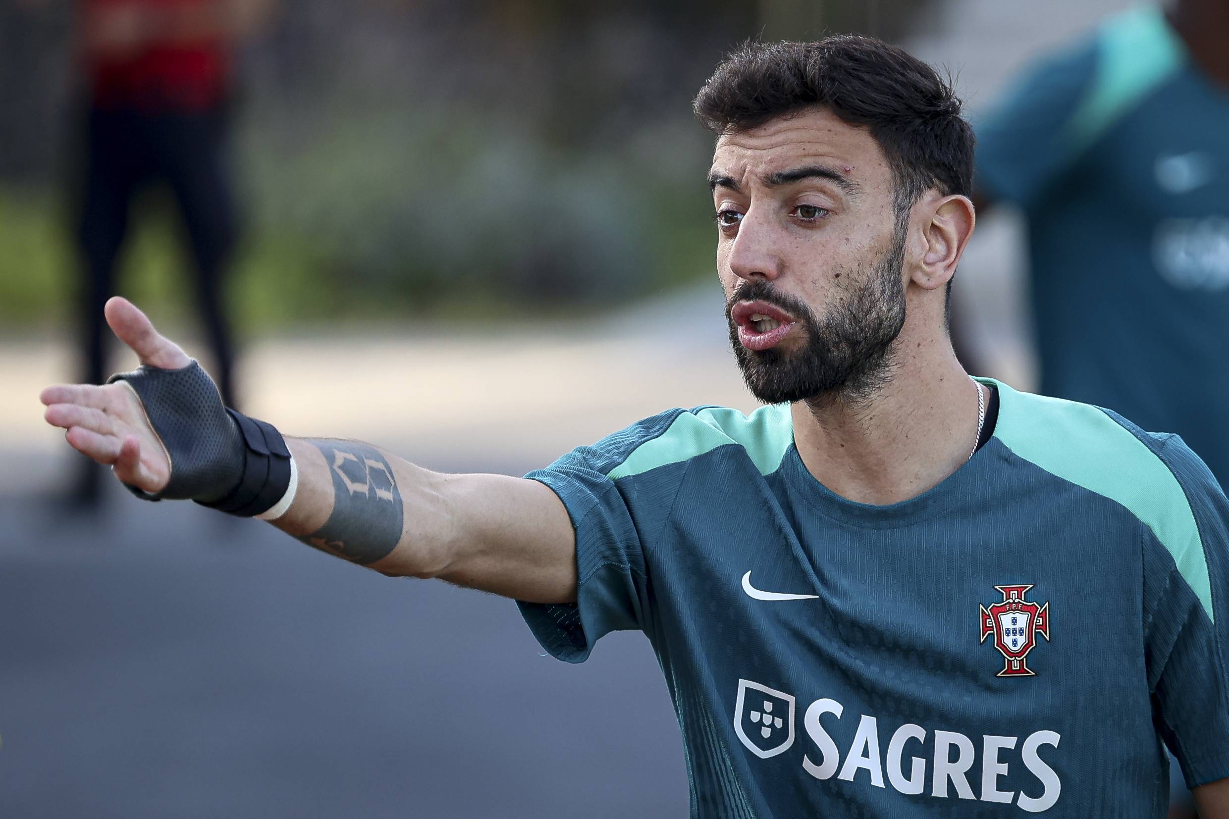 国脚关键进球助球队晋级