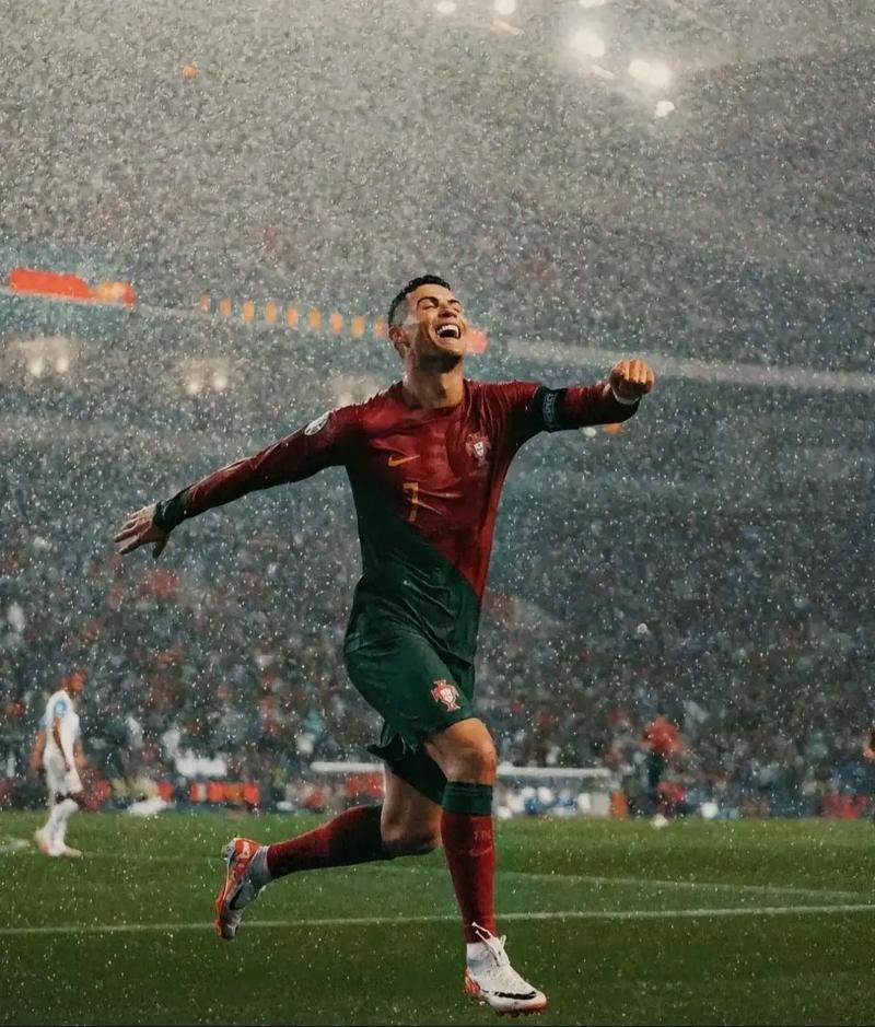 存在感拉满！狄龙半场15中8得到18分3助攻