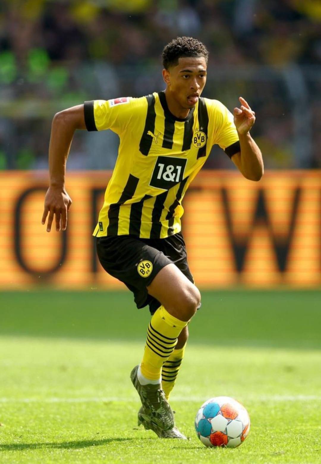 TA：即便阿森纳赢得英联杯冠军，恐怕也没多少人会感到满意（TA：哪怕阿森纳夺得英联杯冠军，也难令多数人满意）