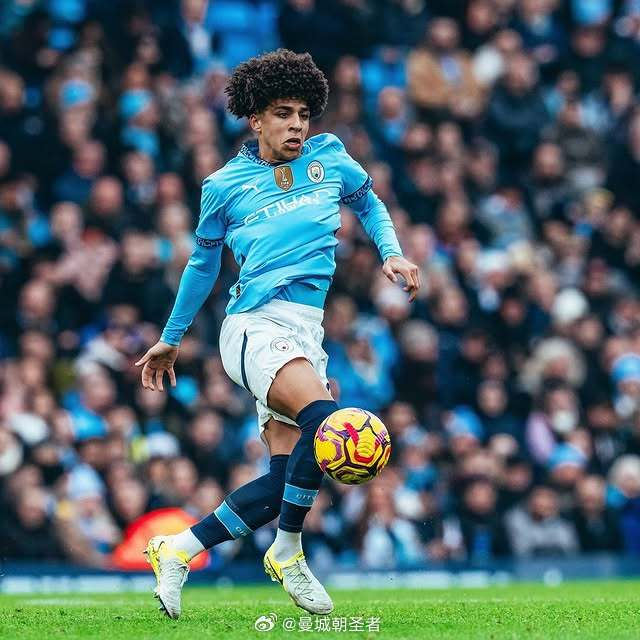 毫无竞争力，阿贾克斯本赛季欧冠5战全败仅进1球净负15球垫底