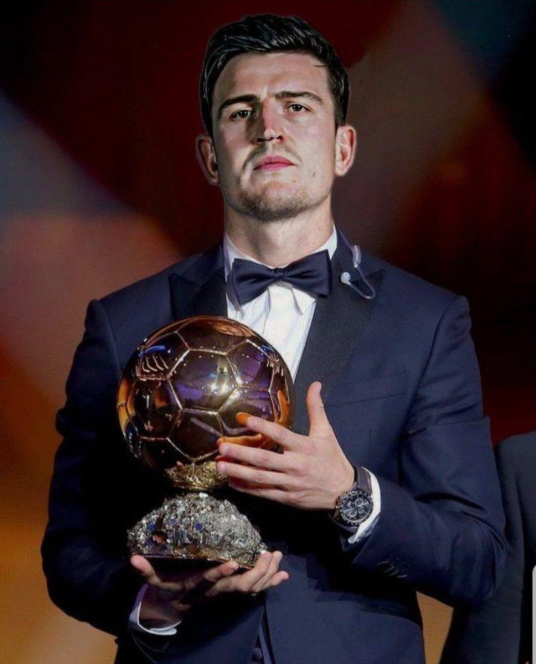 宫斗升级！萨拉赫：难以置信，我被当成替罪羊，有人不想我留下（内斗升级！萨拉赫直言：不可思议，我成了背锅者，有人不愿我留队）