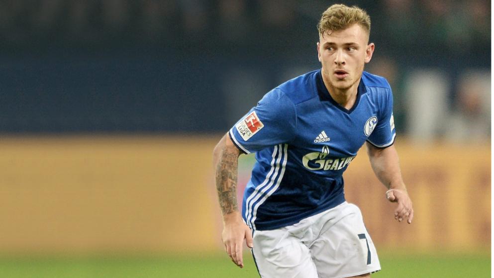 纳格尔斯曼与女友参加马拉松节目，呼吁为慈善活动捐款