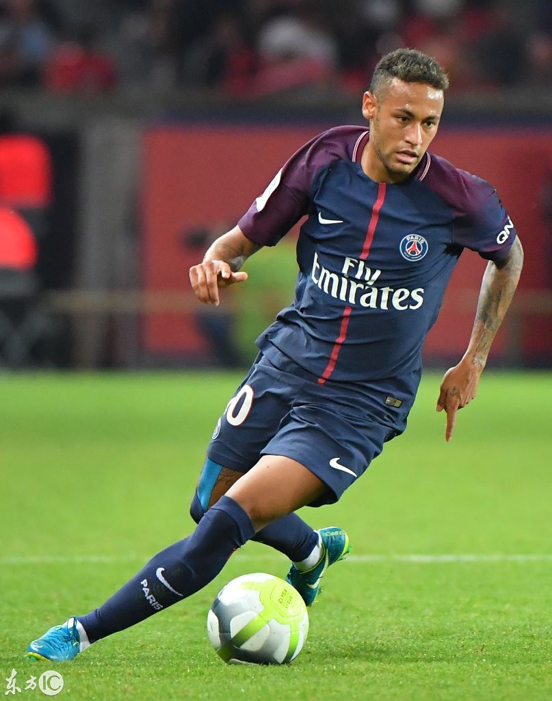 法甲半场：苏马雷失点，里昂0-0勒阿弗尔（法甲半场战报：苏马雷点球失手，里昂与勒阿弗尔0-0僵持）