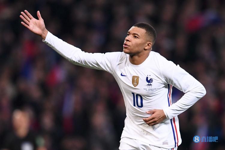 邮报：穆帅在土耳其住的酒店为奥斯曼宫殿改建，他钟爱室内泳池